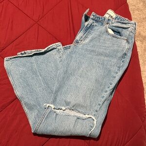 Abercrombie & Fitch - the Vintage Flare High Rise Curve Love Jeans💙 size 28